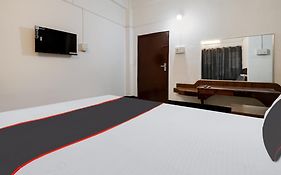 Spot On Hotel Nor' - East